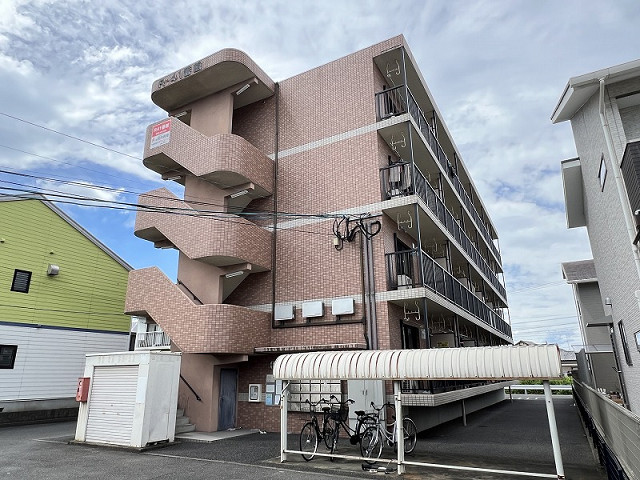 Ｒ４１番館の建物外観