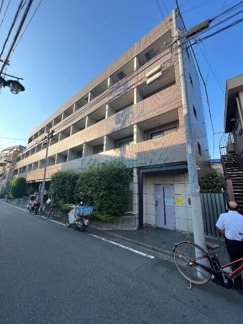 豊島区雑司が谷のマンションの建物外観