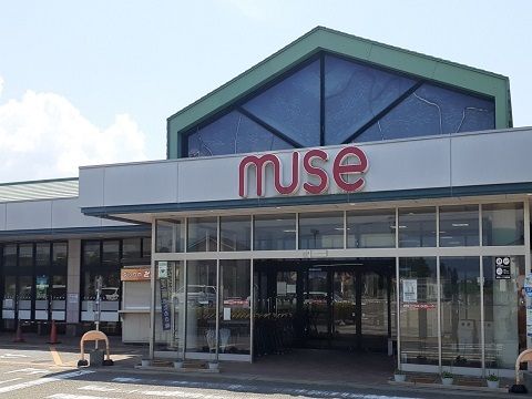 【富山市水橋町のアパートのショッピングセンター】