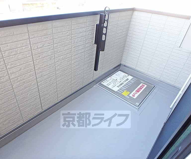 バルコニー　お洗濯物がたくさん干せそうです。