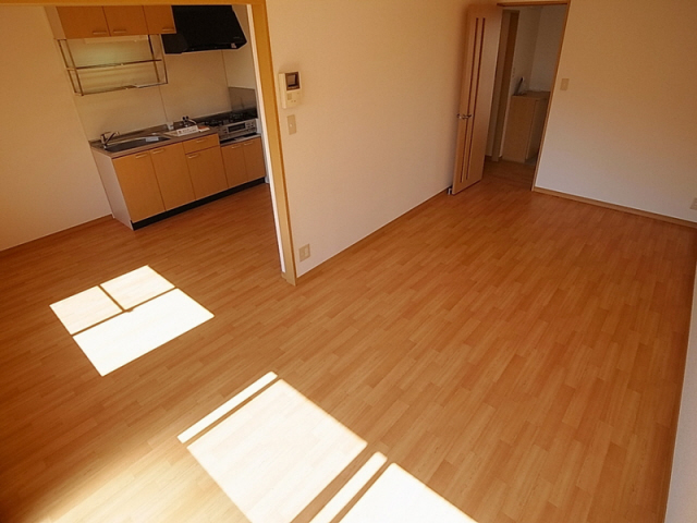 居室・リビング　１４．５帖の広々としたリビング