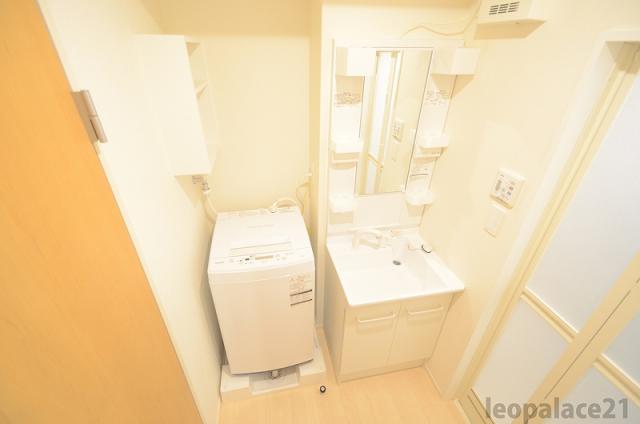洗面設備　※同タイプ部屋の写真です。