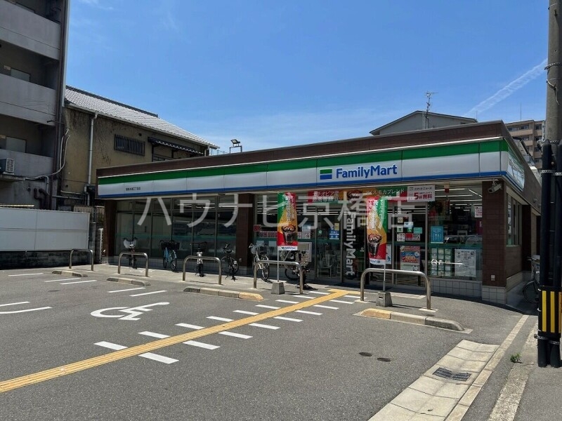コンビニ　ファミリーマート都島本通三丁目店（コンビニ）まで121m