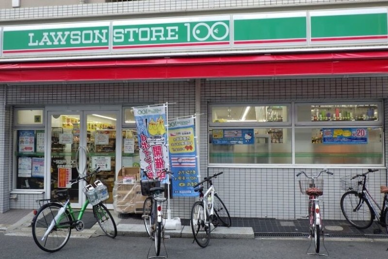 コンビニ　ローソンストア100北区本庄西店（コンビニ）まで437m