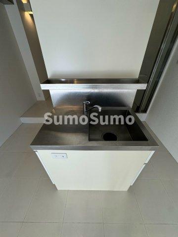 キッチン　コンパクトなキッチンで掃除もラクラク