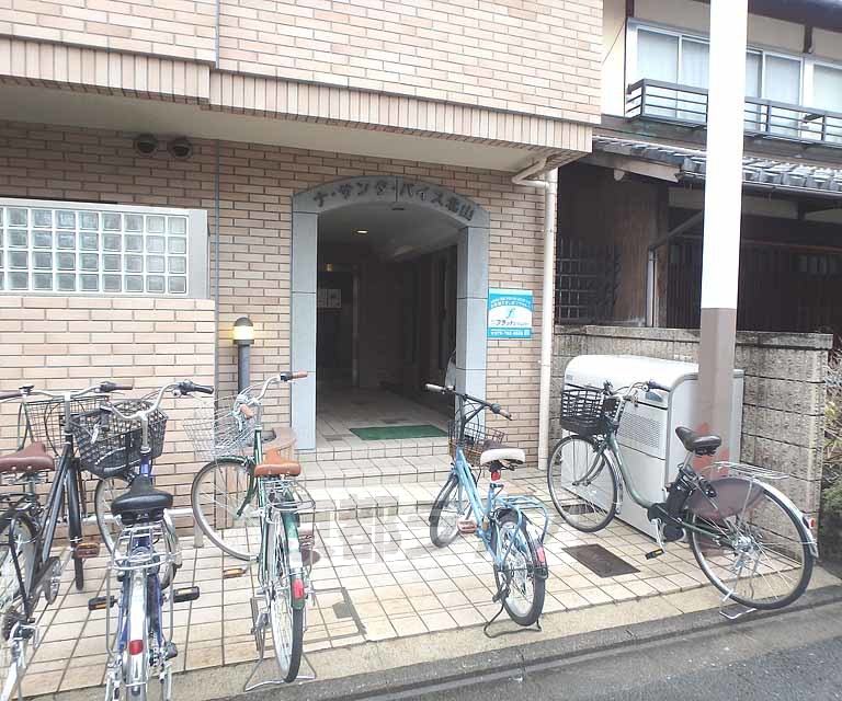 その他共有部分　建物入り口です。