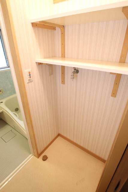 その他設備　★過去募集時の写真です★室内洗濯機置き場★