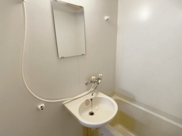 洗面設備　同仕様