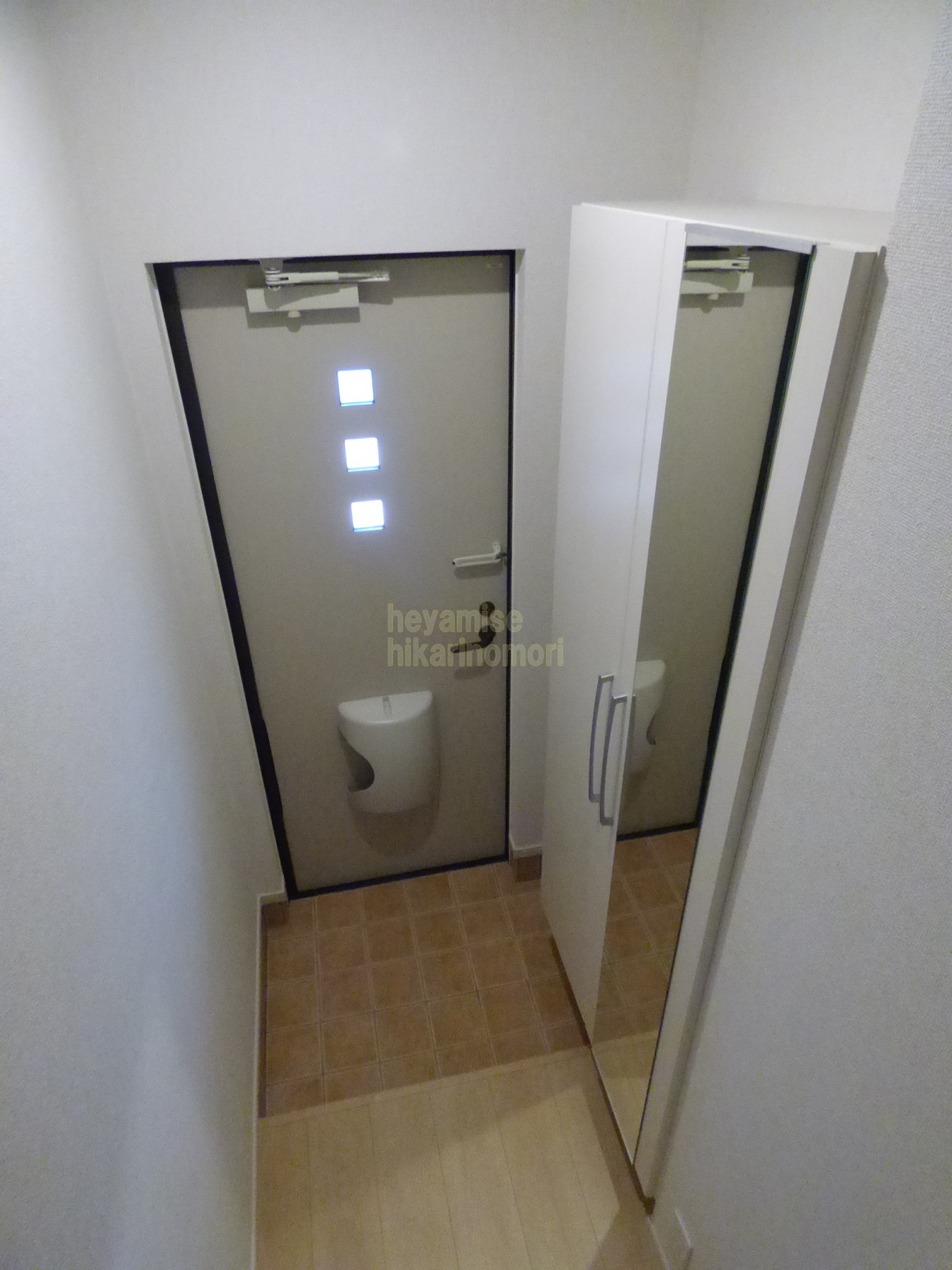 玄関　別号室の写真です