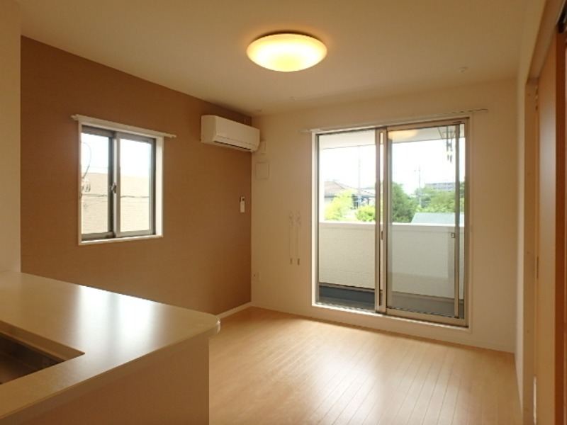 居室・リビング　図面と現状に相違がある場合には現状を優先