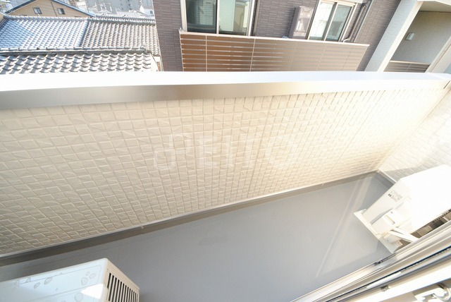 バルコニー　同ハウスメーカー施工の１ＬＤＫ写真