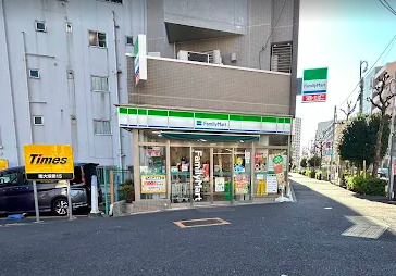 コンビニ　ファミリーマート 大塚空蝉橋店（コンビニ）まで138m