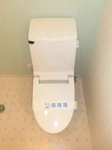 トイレ　温水洗浄便座