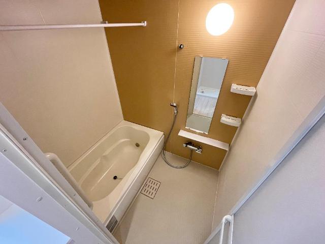 バス・シャワールーム　バス