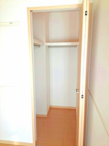 収納　たっぷりとした収納スペースです