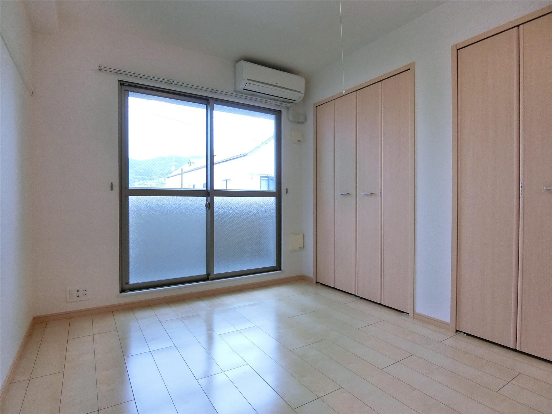 居室・リビング　エアコン付きの洋室6.1帖です♪