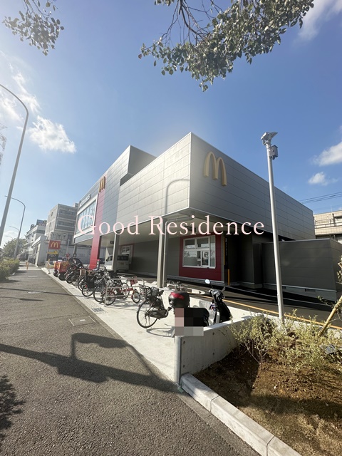 飲食店　マクドナルド 港北ニュータウン店（飲食店）まで244m