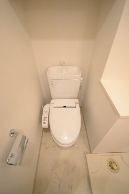 トイレ　同物件別部屋