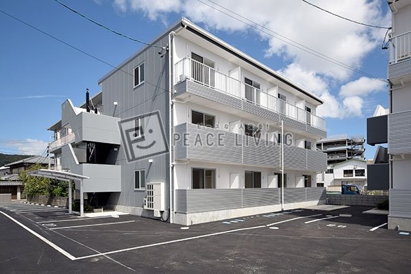 建物外観　ピース・スクエア八万IIA棟