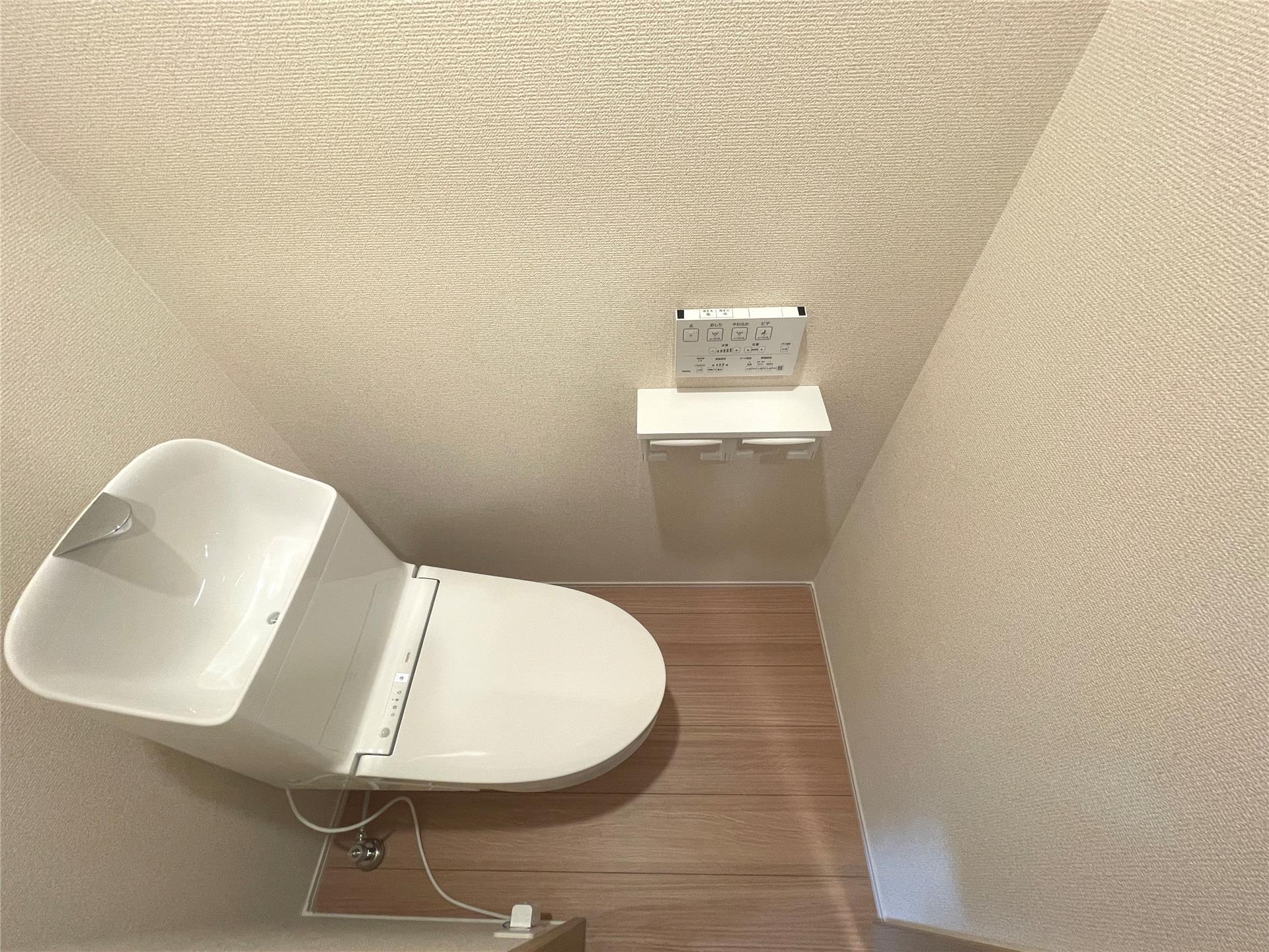 トイレ　トイレ