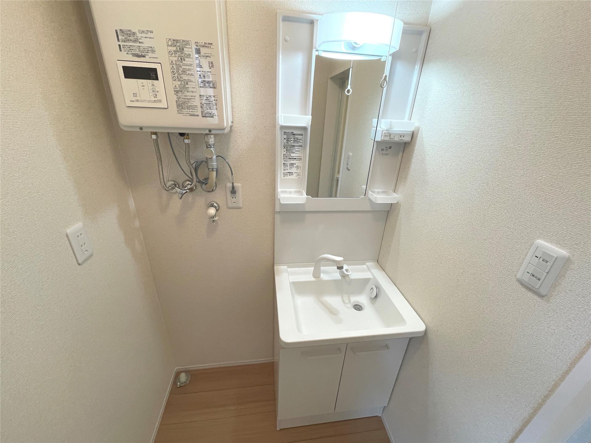 洗面設備　洗面化粧台