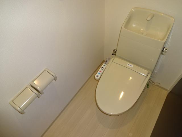 トイレ　シャワー付トイレ