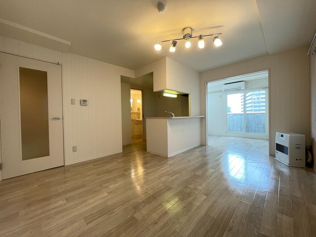 居室・リビング　※反転タイプ