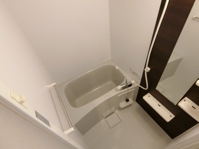 バス・シャワールーム　別号室の参考写真です。