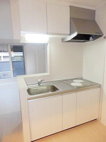キッチン　※同じ建物の参考写真