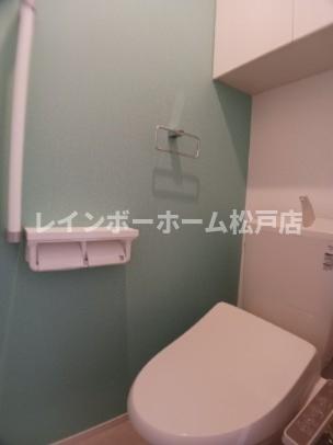 トイレ　※同仕様施工参考写真