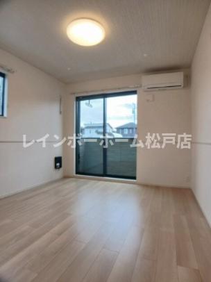 居室・リビング　※同仕様施工参考写真