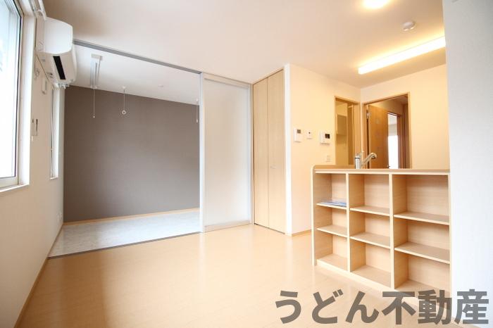 居室・リビング　うどん県のお部屋探しはうどん不動産へ うどんちゃんとLINE