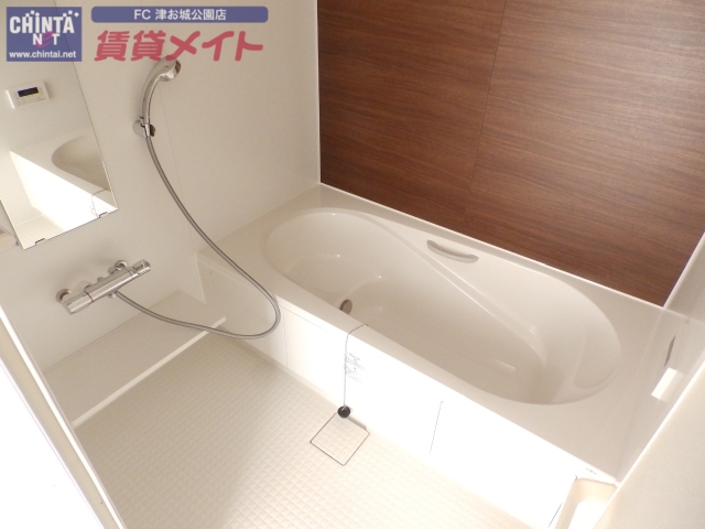 バス・シャワールーム　同タイプ写真
