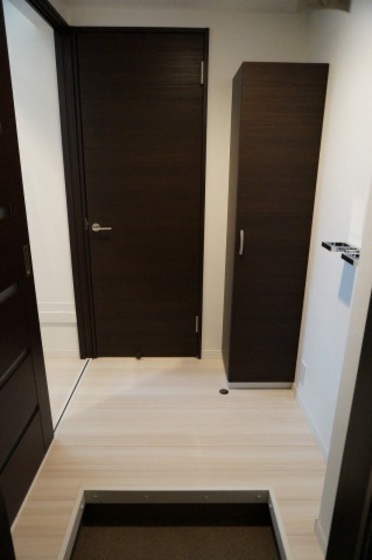 玄関　※別部屋の写真です