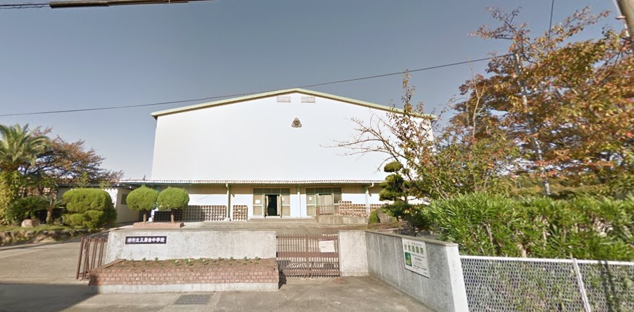 中学校　堺市立三原台中学校（中学校）まで656m