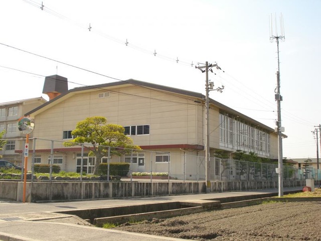 眺望　福山市立駅家南中学校 0.7km