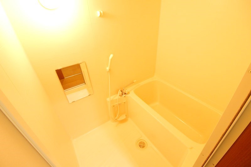 バス・シャワールーム　人気のバス・トイレ別のお部屋！