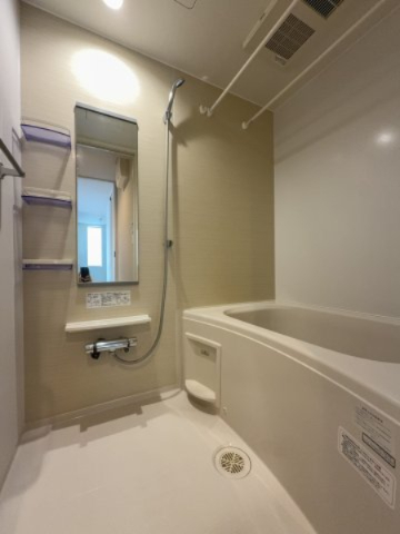 バス・シャワールーム　※別部屋の室内写真でございます。