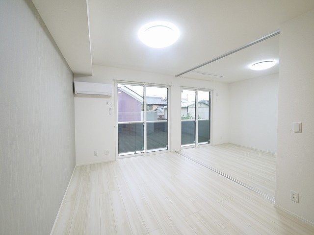 居室・リビング　使いやすい居間です
