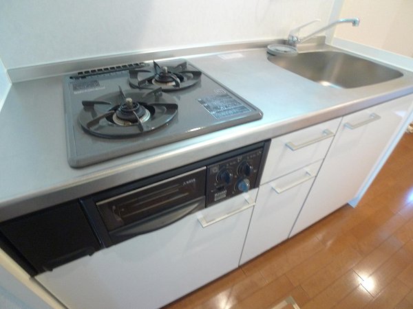 キッチン　※別部屋参考写真