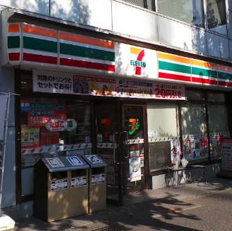 コンビニ　セブンイレブン中央区役所前店（コンビニ）まで115m