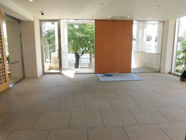 ロビー