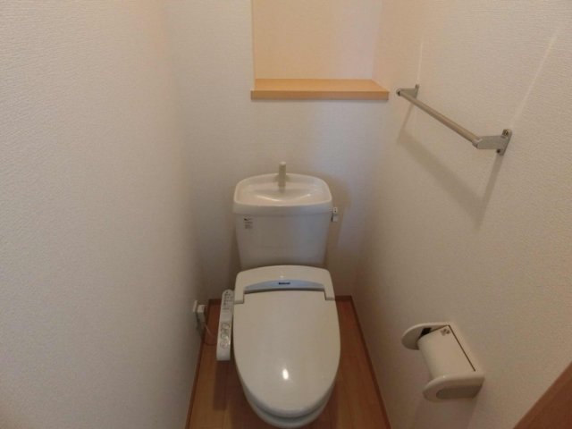 トイレ　コンパクトで使いやすいトイレです