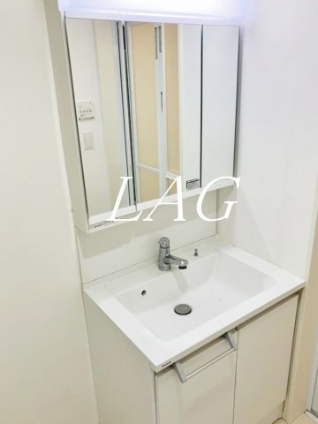 洗面設備　洗面台です。