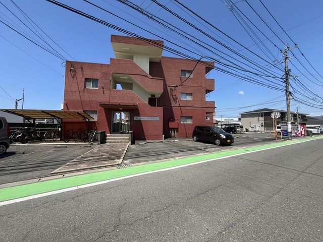 建物外観　現況優先