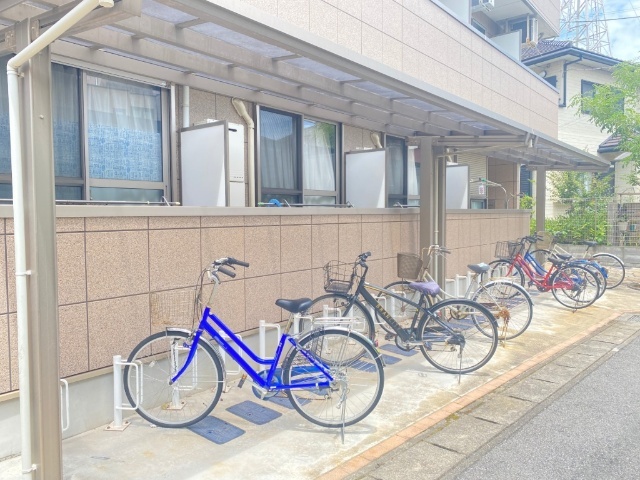 駐車場　駐輪場