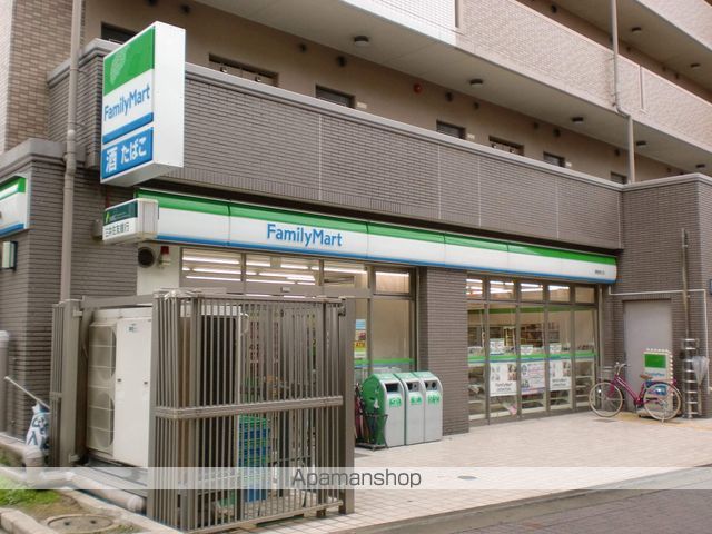 コンビニ　ファミリーマート（コンビニ）まで204m