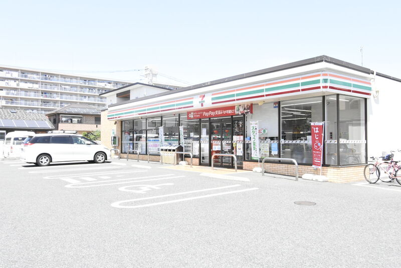 コンビニ　セブンイレブン川口東川口5丁目店（コンビニ）まで708m