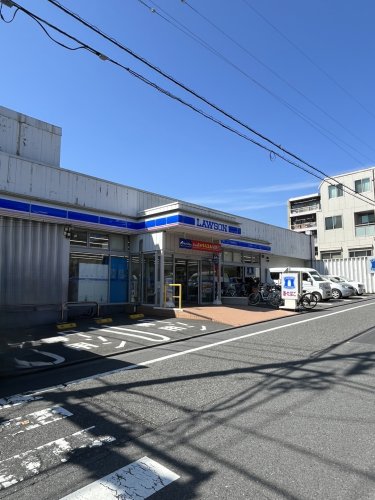 コンビニ　ローソン練馬北町2丁目店（コンビニ）まで706m