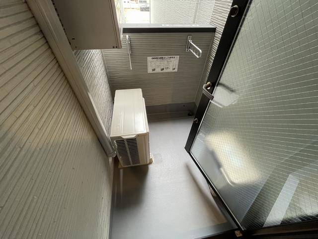 バルコニー　南向きで日当たり良好です。
